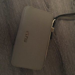Guess Wristlet Wallet - Taupe/Light Grey